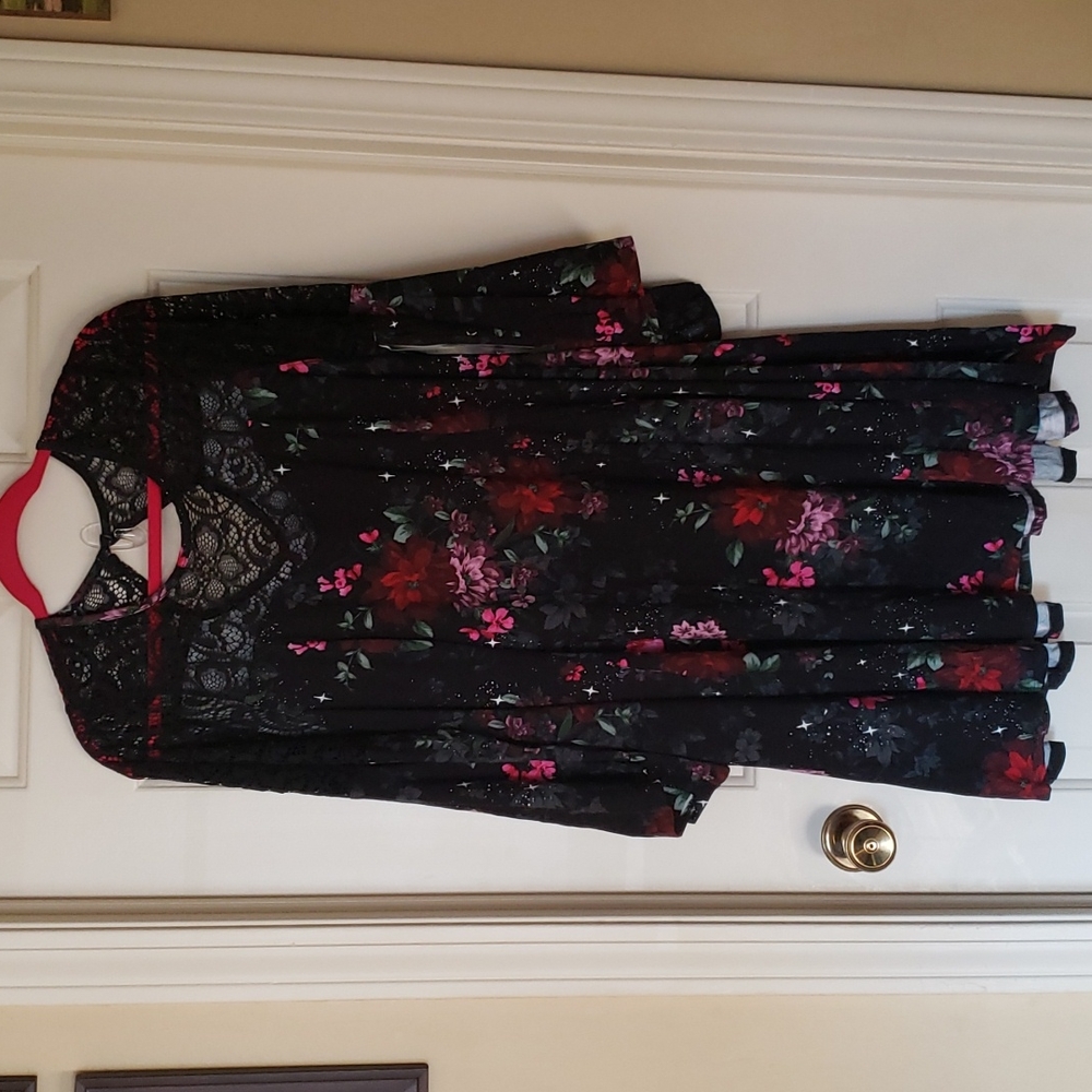 Torrid Black Floral Black Lace Bell Sleeve  Swing Midi Dress 2X 18 / 20 NWT